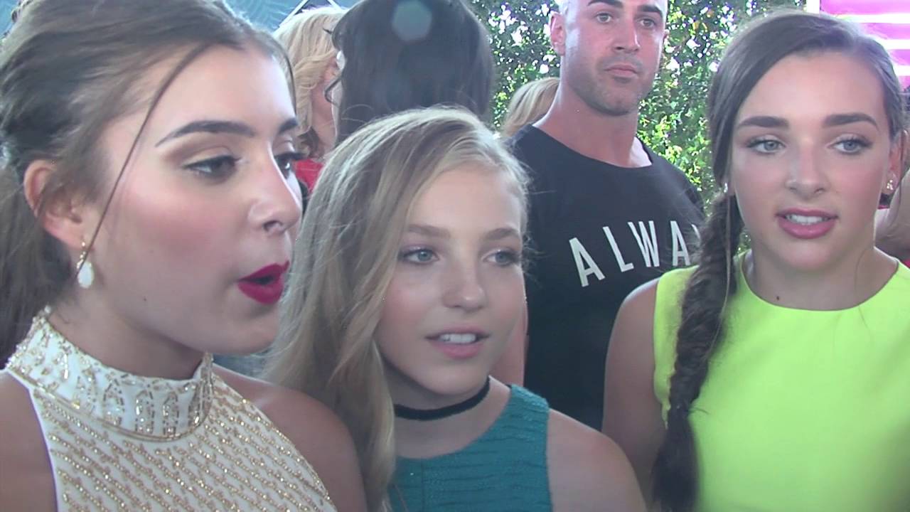 Dance Moms Cast with Margie Rey & Sophia Parker at Teen Choice Awards ...